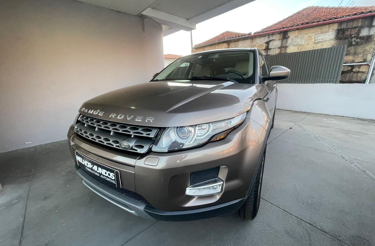 LAND ROVER Range Rover Evoque 2.2 TD4 Pure