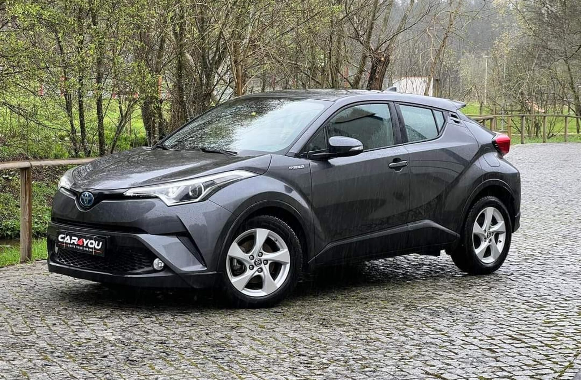 TOYOTA C-HR 1.8 Hybrid Comfort