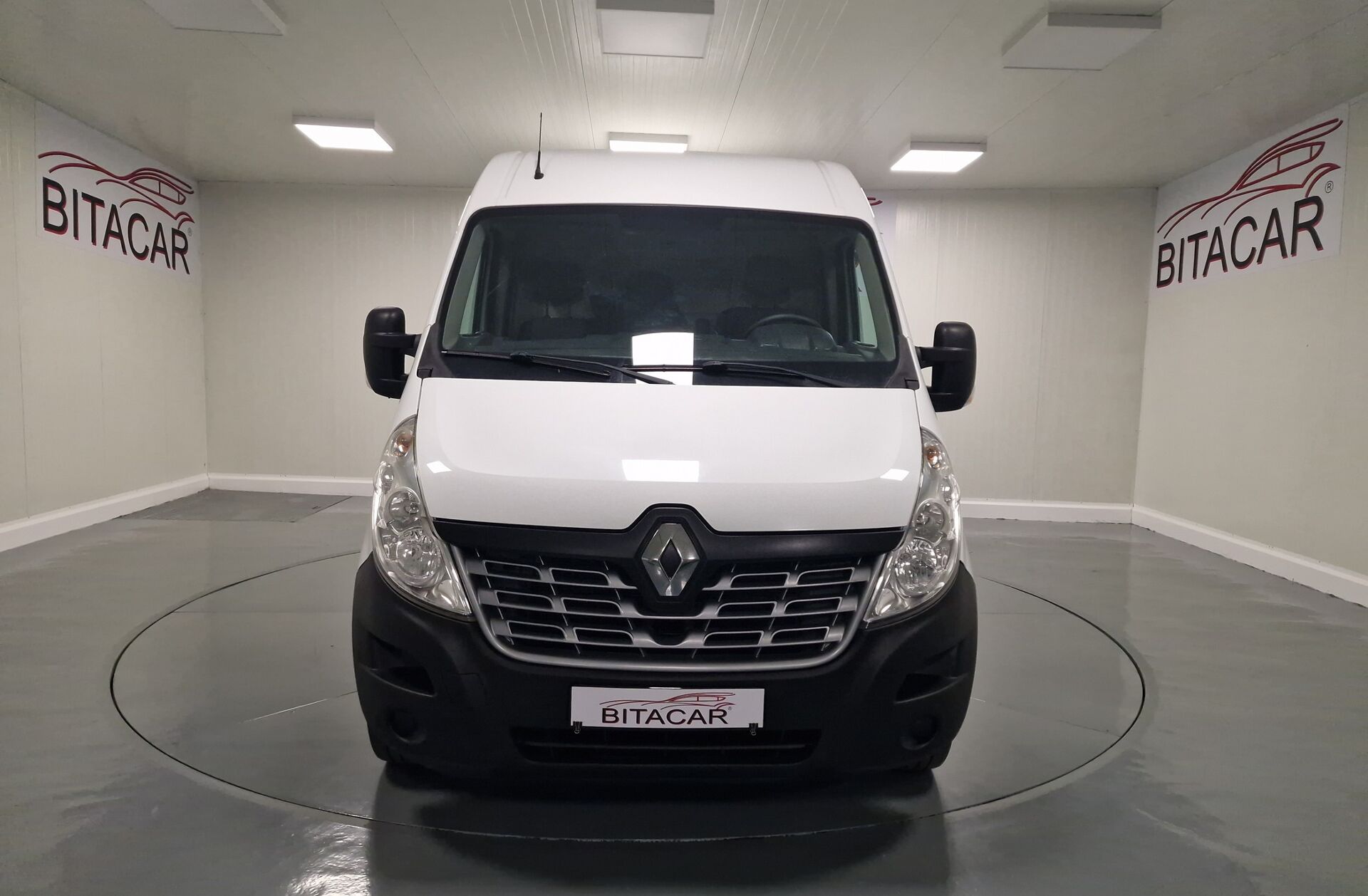 RENAULT Master 2.3 dCi L2H2 3.3T