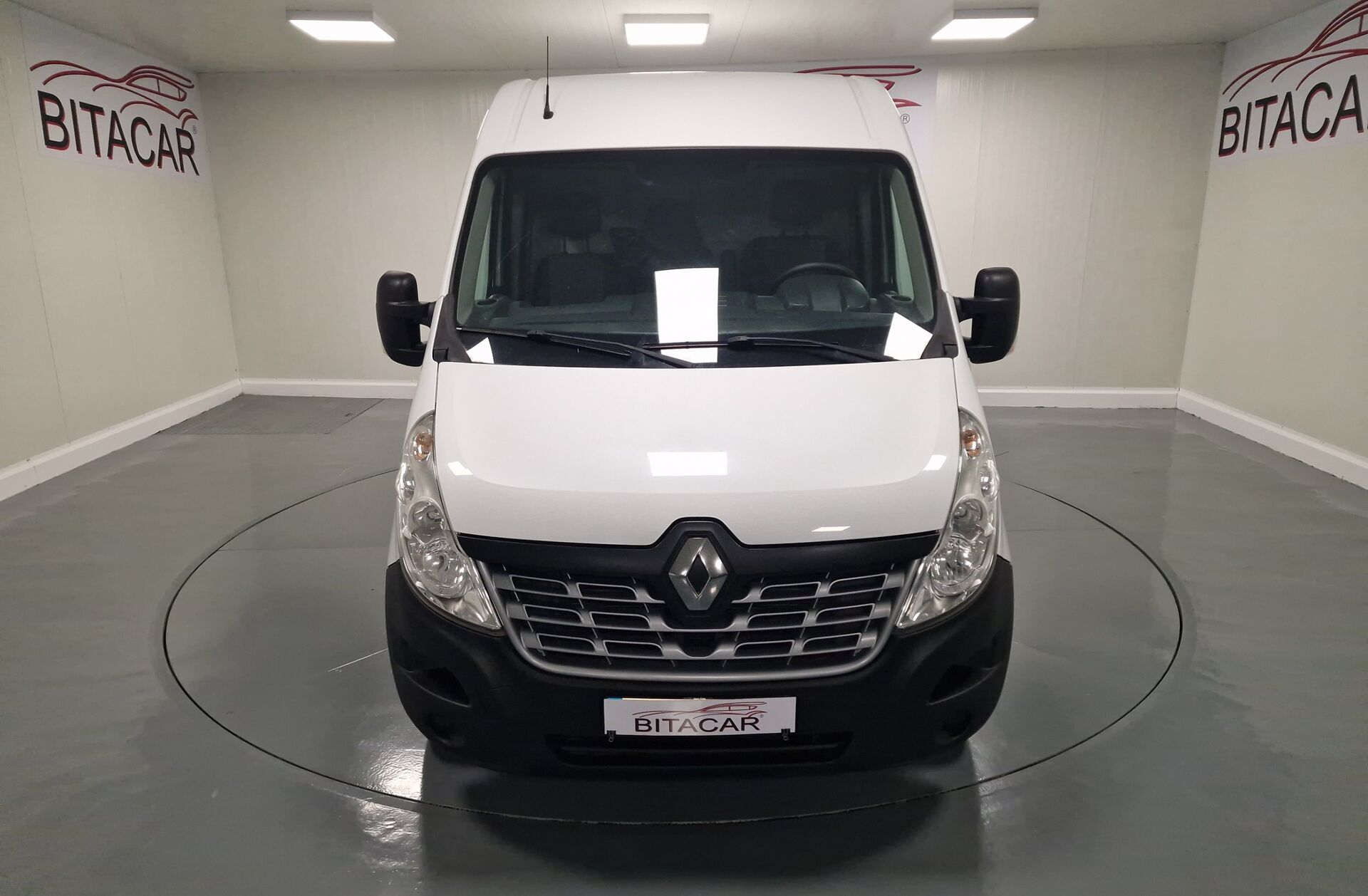 RENAULT Master 2.3 dCi L2H2 3.3T