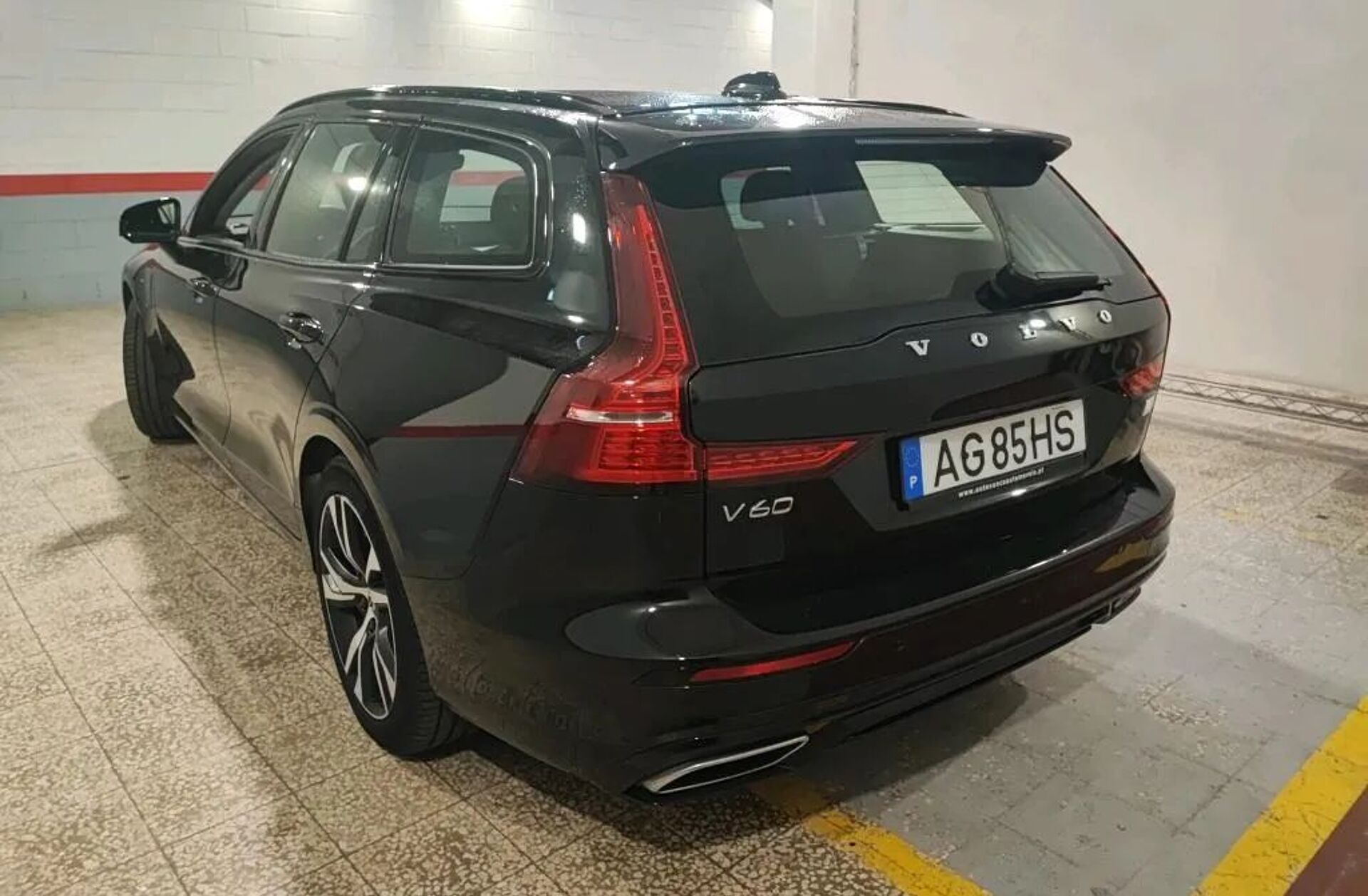 VOLVO V60 2.0 T6 AWD TE R-Design