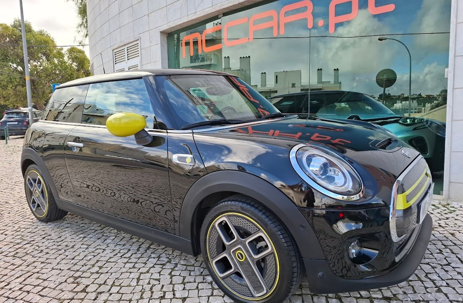 MINI Mini Cooper SE Yours