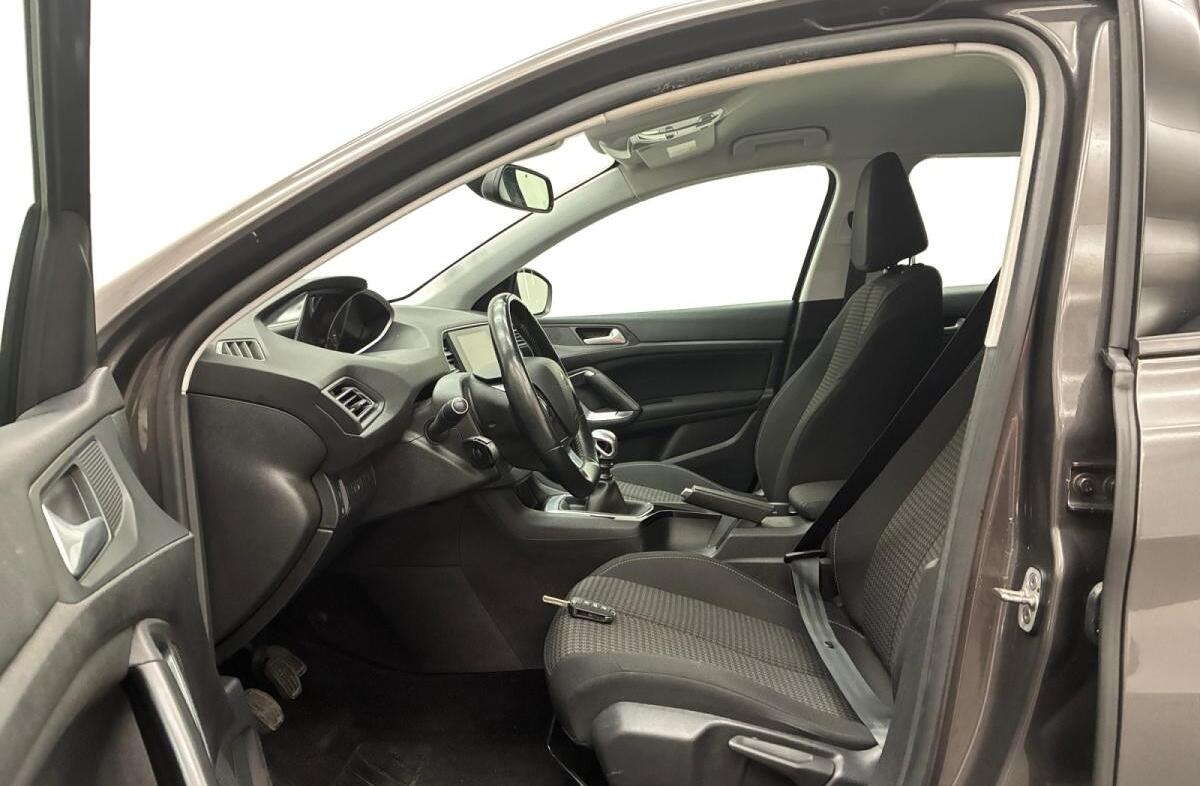 PEUGEOT 308 1.2 PureTech Active