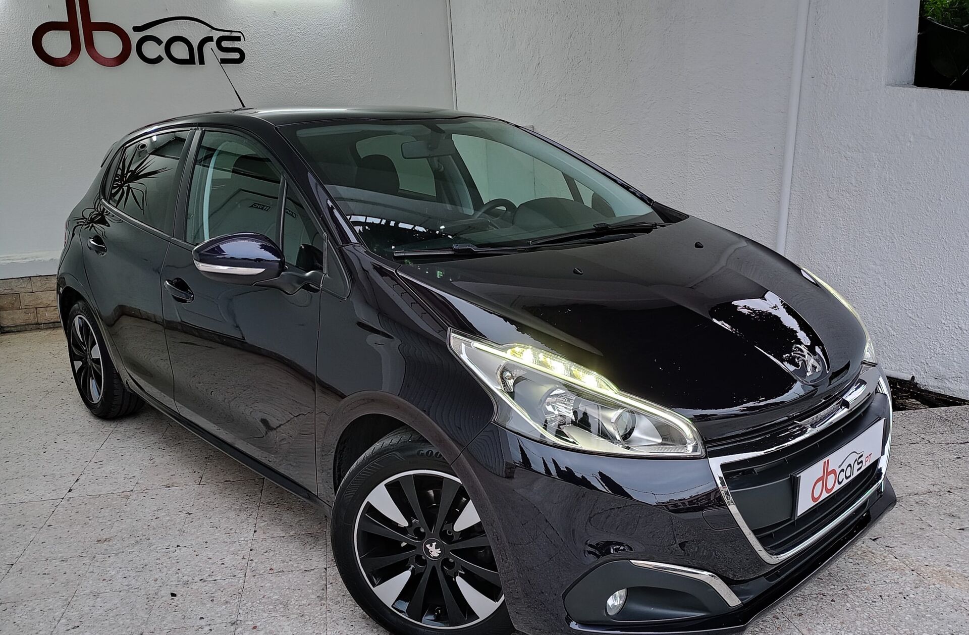 PEUGEOT 208 1.6 BlueHDi Active
