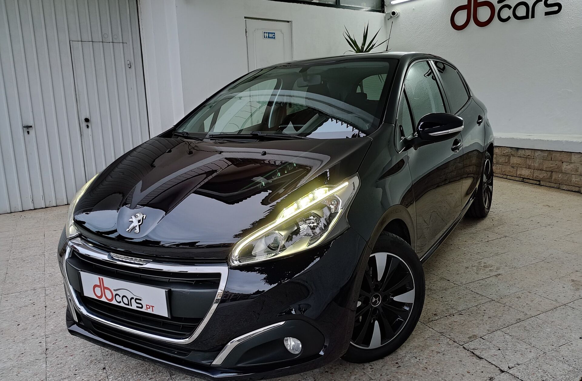 PEUGEOT 208 1.6 BlueHDi Active