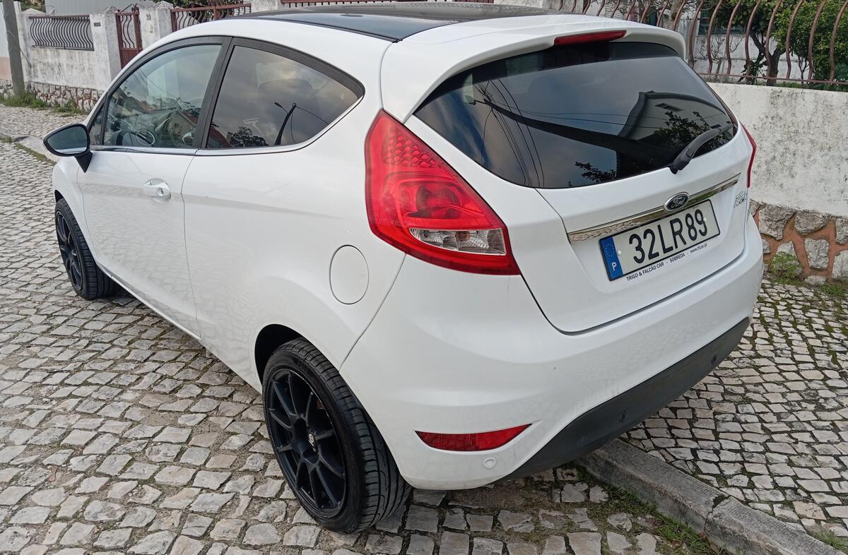 FORD Fiesta 1.25 Techno
