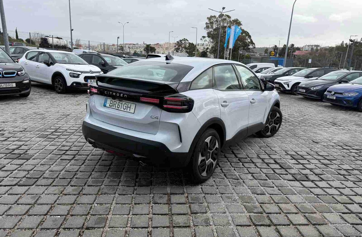 CITROEN C4 1.2 Hybrid Plus e-DSC6