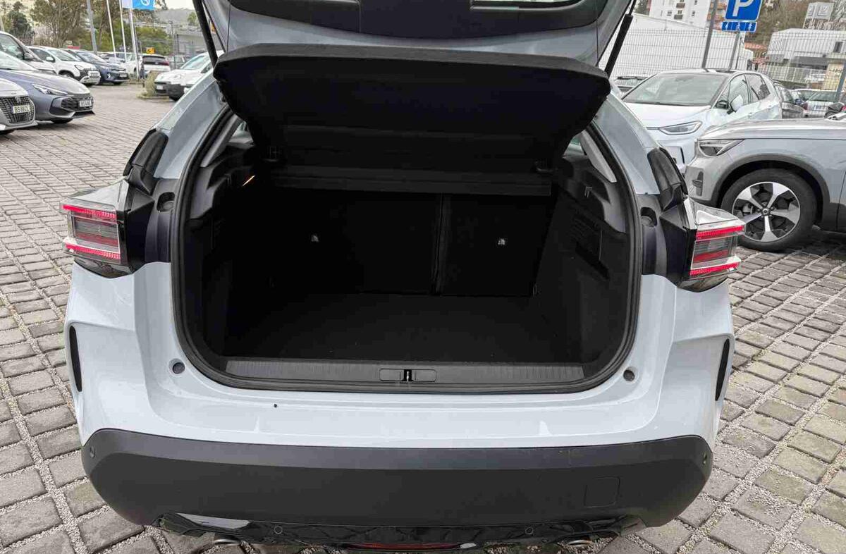 CITROEN C4 1.2 Hybrid Plus e-DSC6