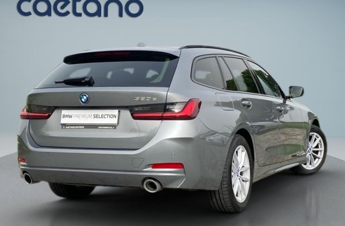 BMW Serie-3 330 e Touring Auto