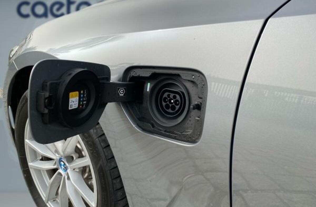 BMW Serie-3 330 e Touring Auto