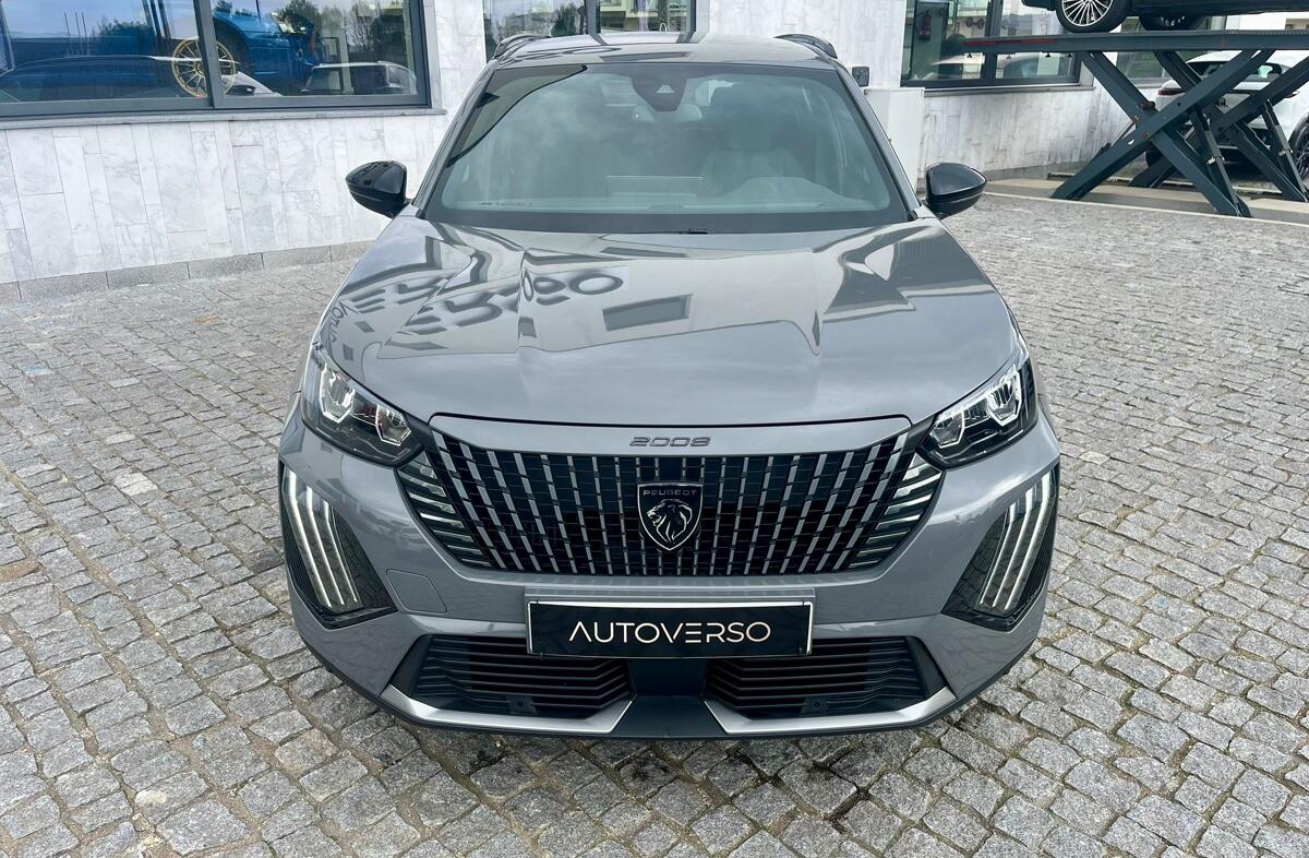 PEUGEOT 2008 1.2 PureTech Allure