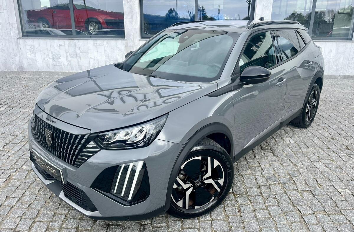 PEUGEOT 2008 1.2 PureTech Allure