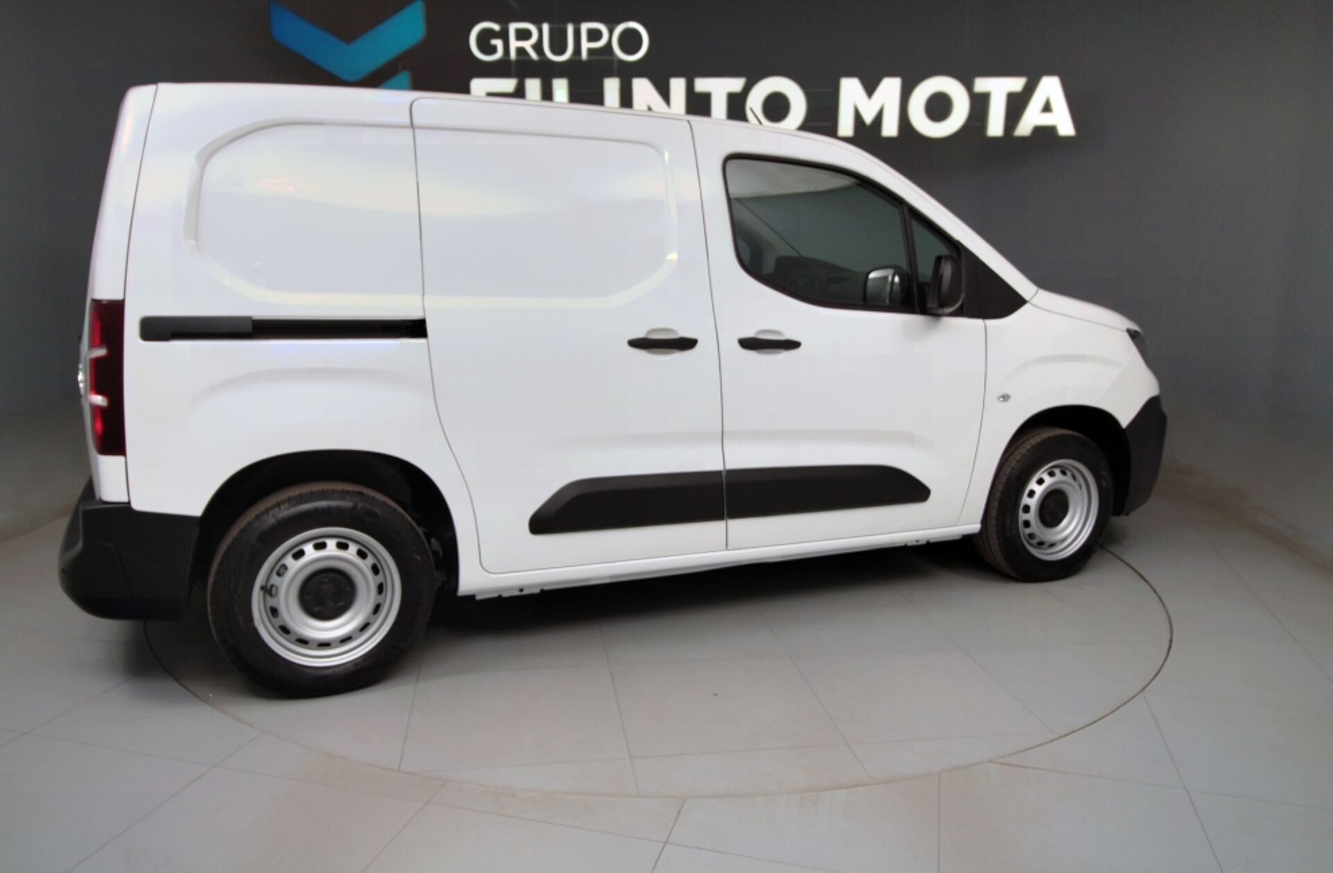 PEUGEOT Partner 1.5 BlueHDi Premium Standard