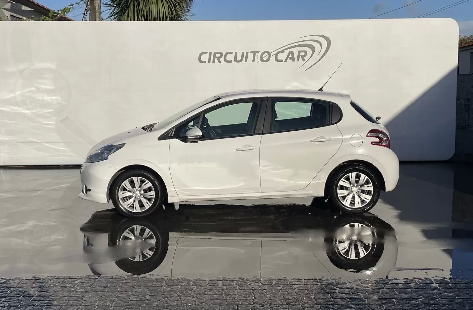 PEUGEOT 208 1.0 VTi Active