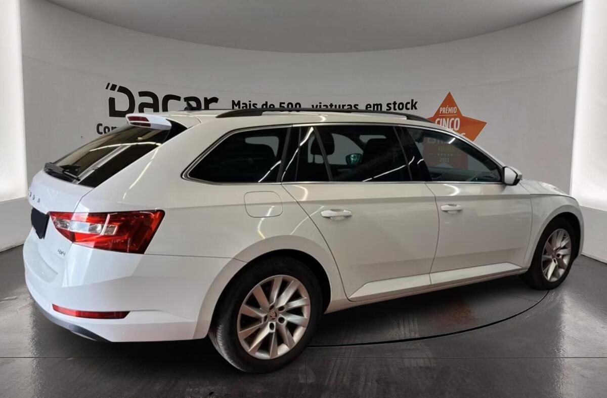 SKODA Superb 2.0 TDI DSG