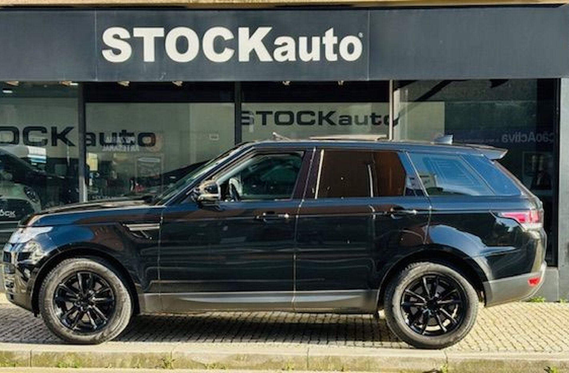 LAND ROVER Range Rover Velar 2.0 D