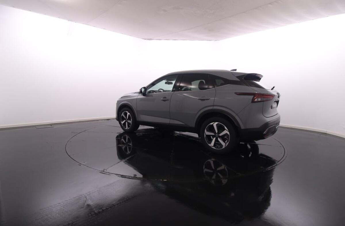 NISSAN Qashqai 1.3 DIG-T N-Connecta LED Xtronic