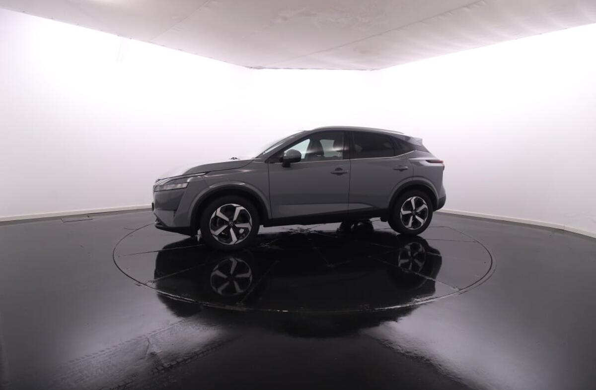 NISSAN Qashqai 1.3 DIG-T N-Connecta LED Xtronic