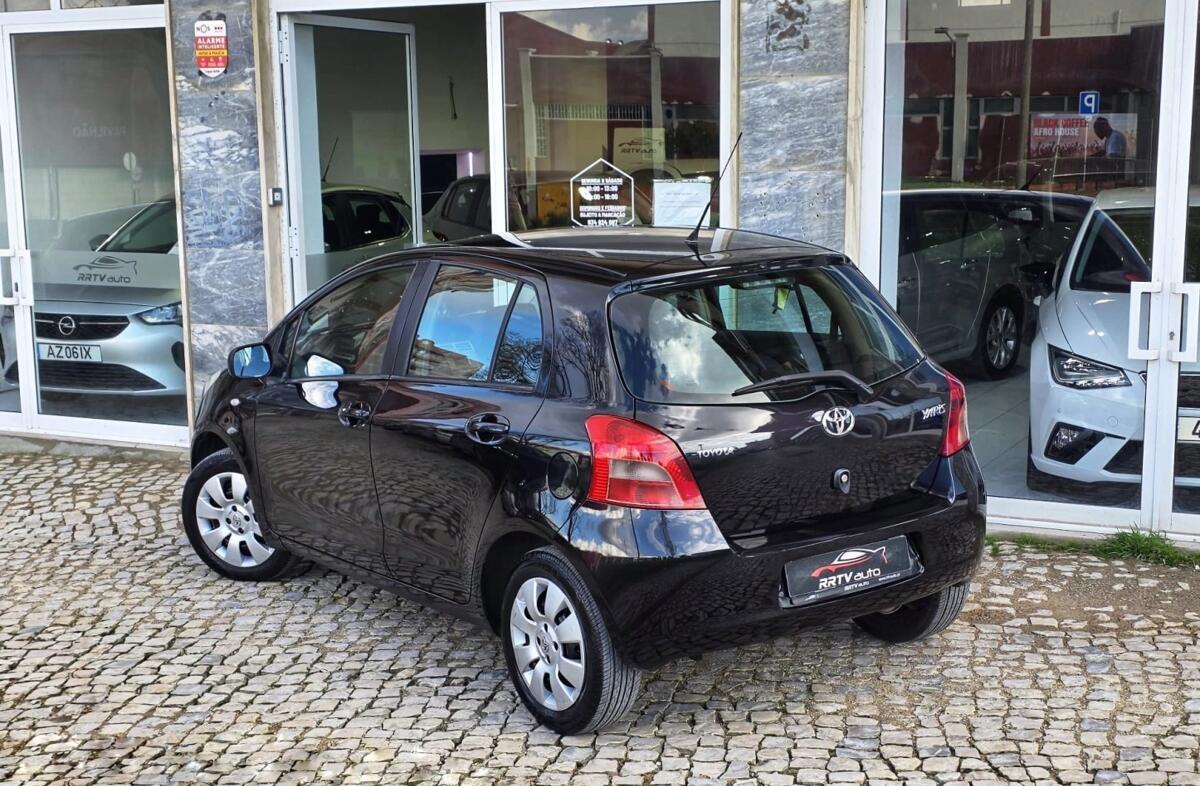 TOYOTA Yaris 1.0 VVT-i Sol+AC