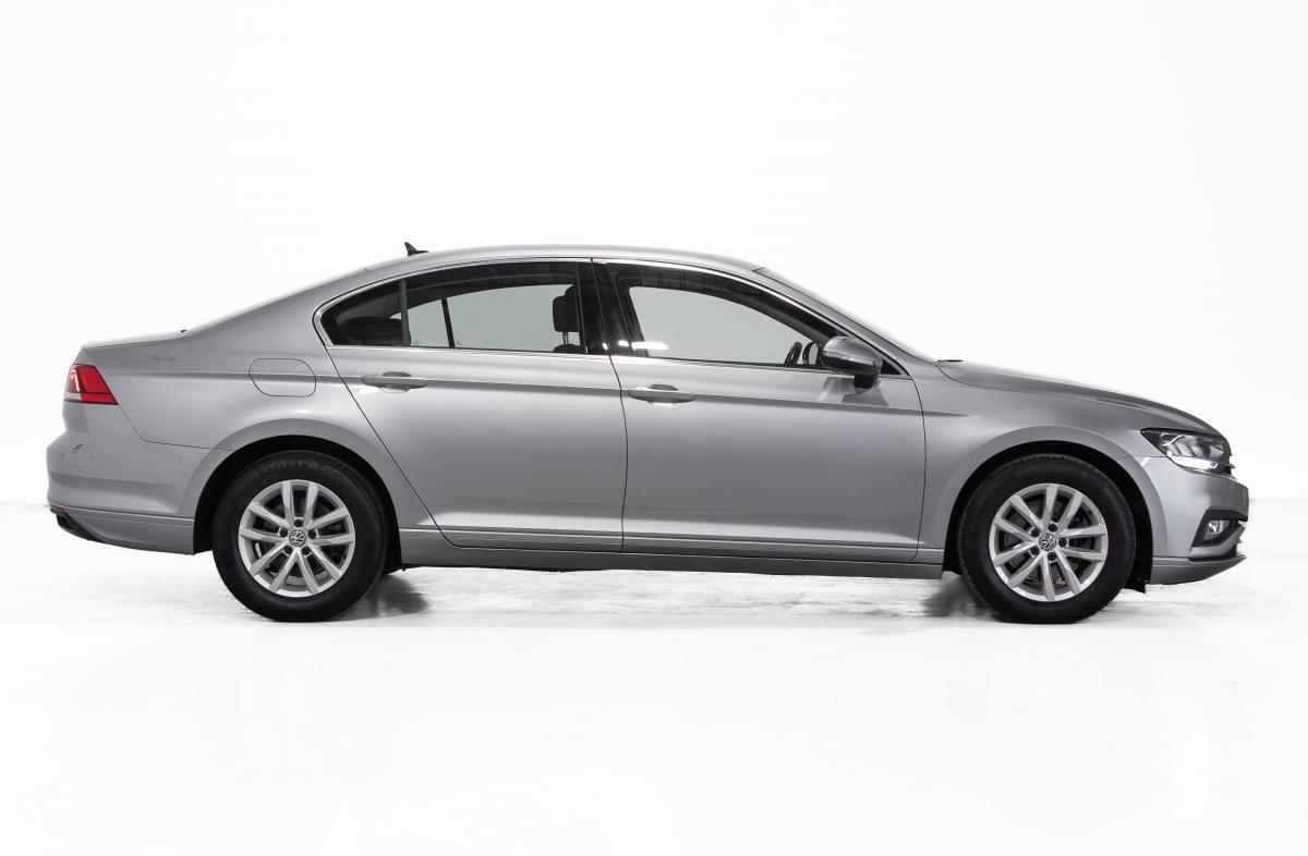 VOLKSWAGEN Passat 1.6 TDI Business DSG