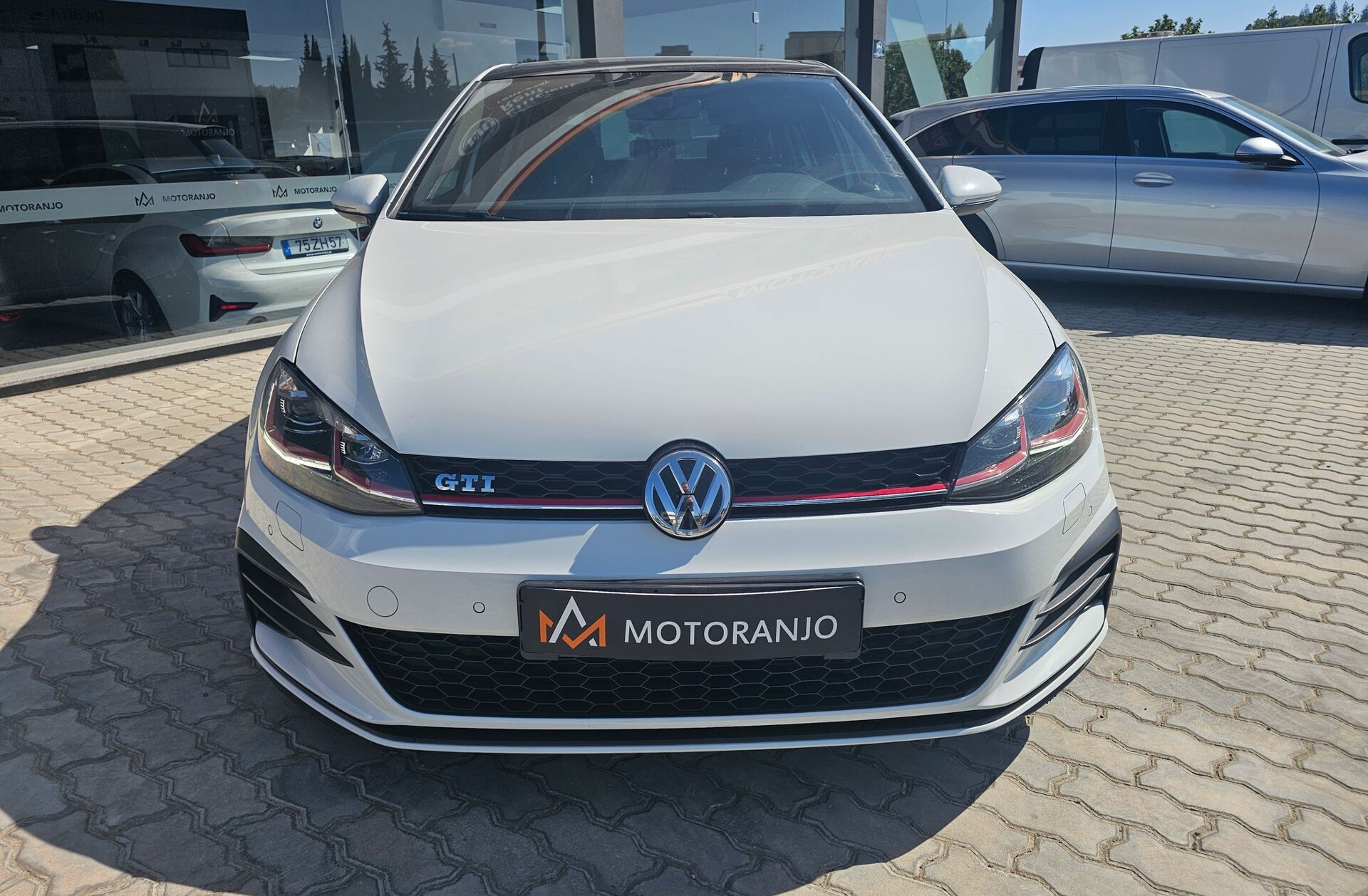 VOLKSWAGEN Golf 2.0 TSI GTI Performance