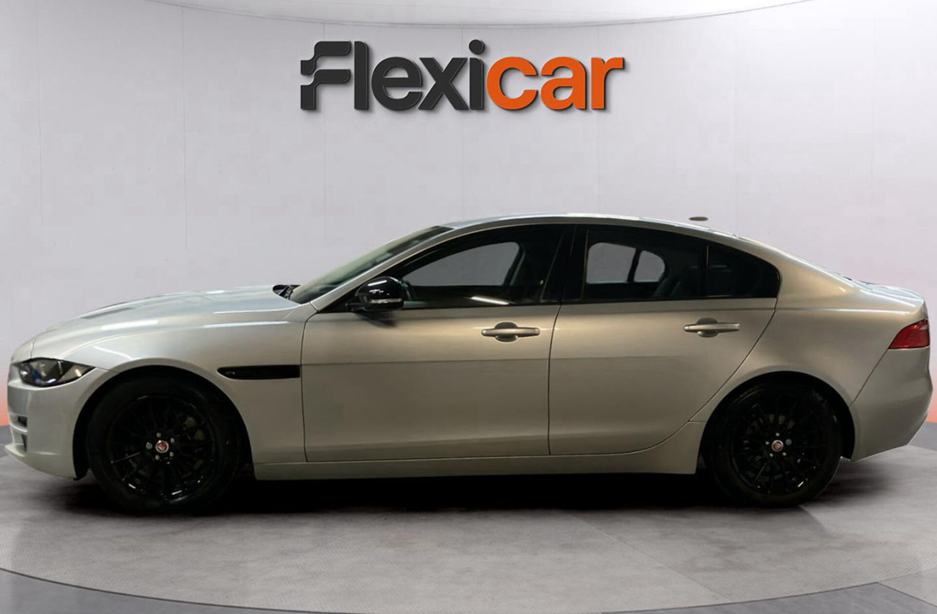 JAGUAR XE 2.0 D Pure