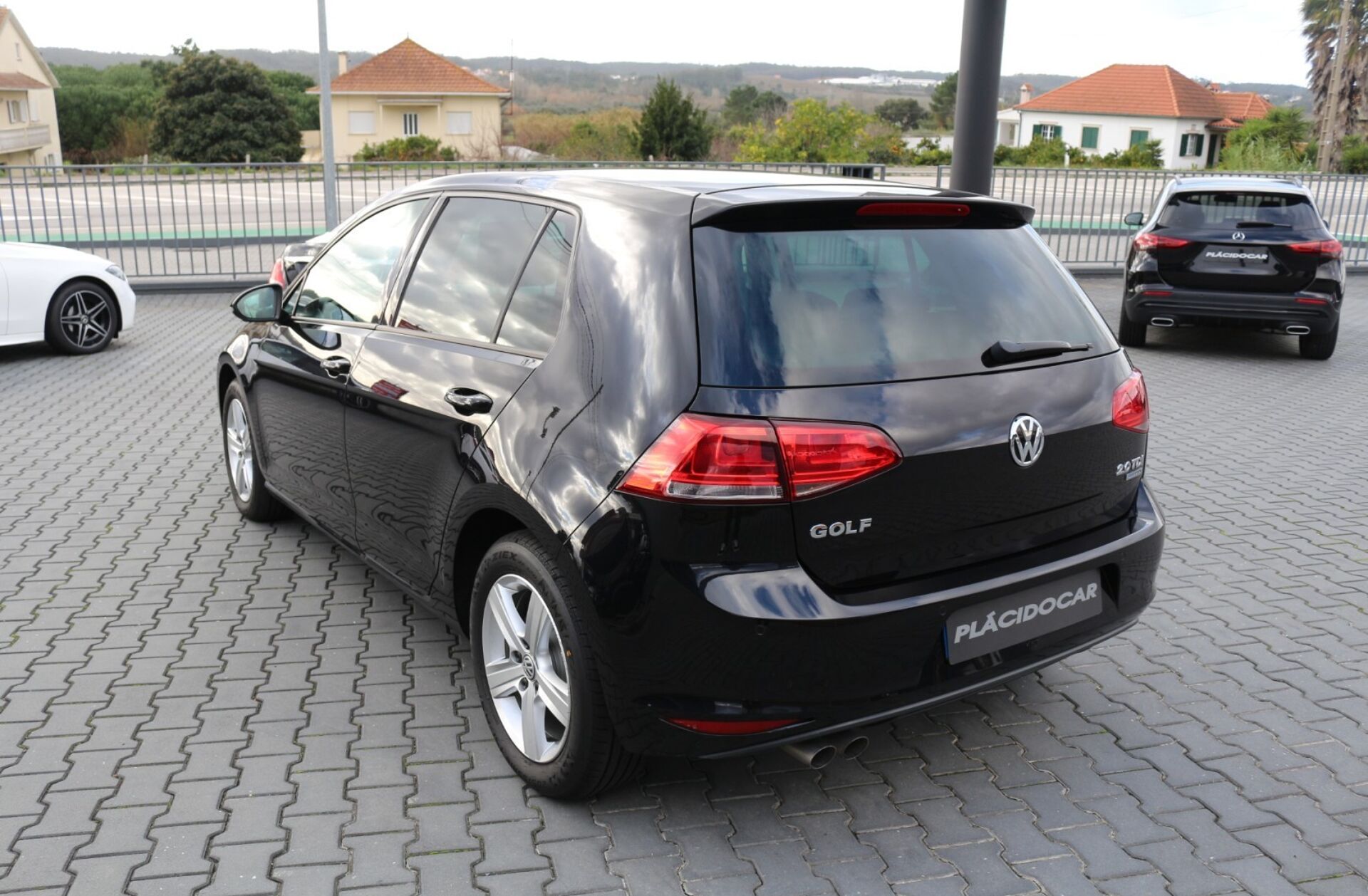 VOLKSWAGEN Golf 2.0 TDi Confortline