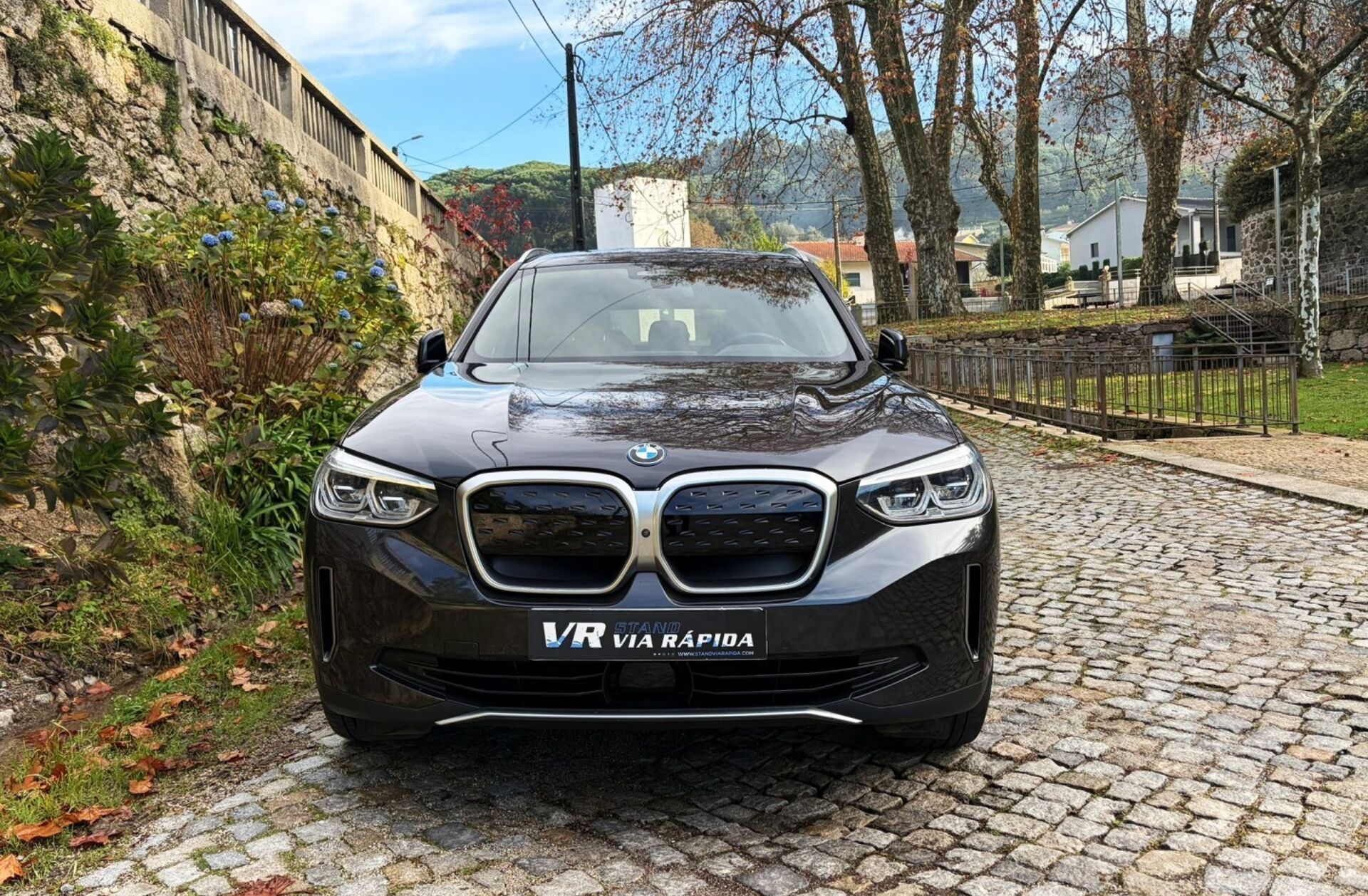 BMW iX3 Impressive
