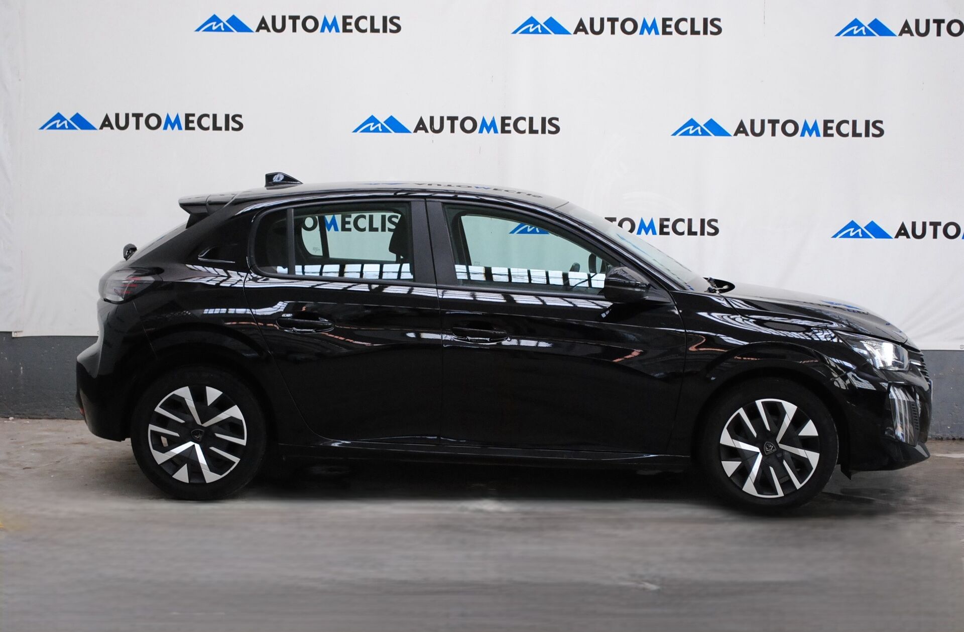 PEUGEOT 208 1.2 PureTech Active