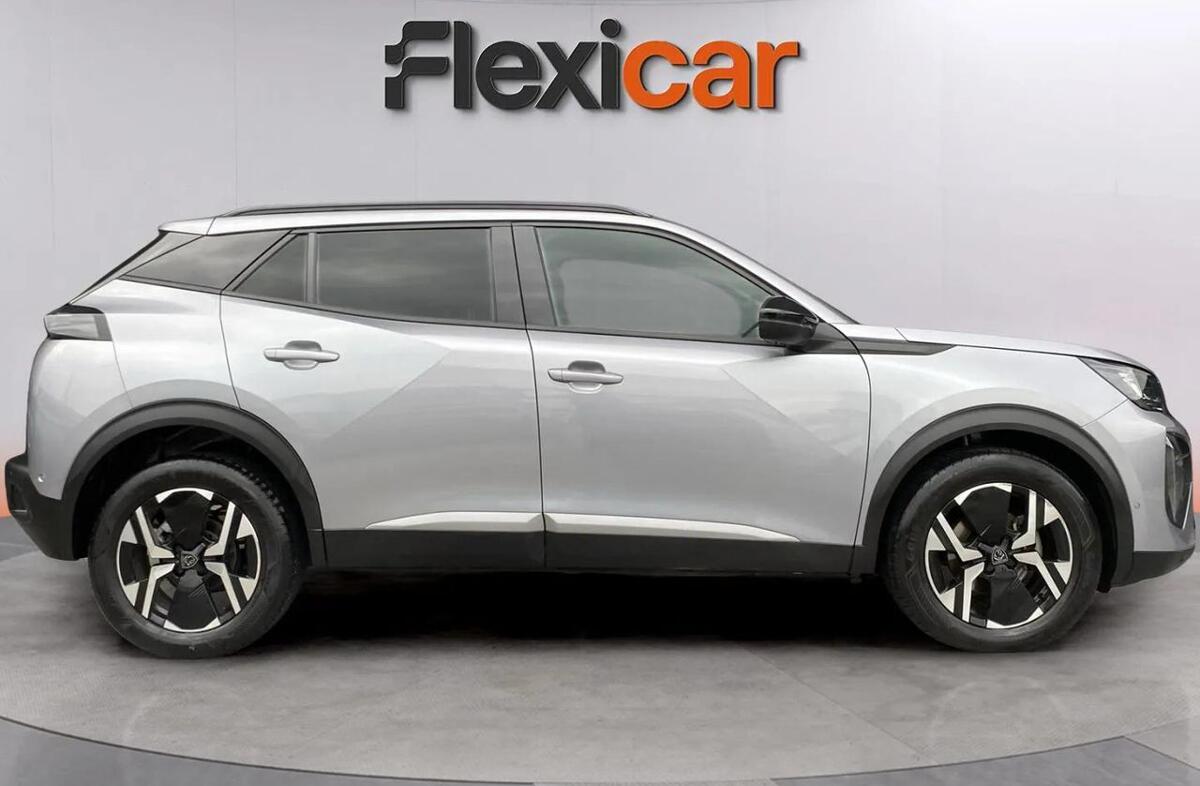 PEUGEOT 2008 1.2 PureTech Allure