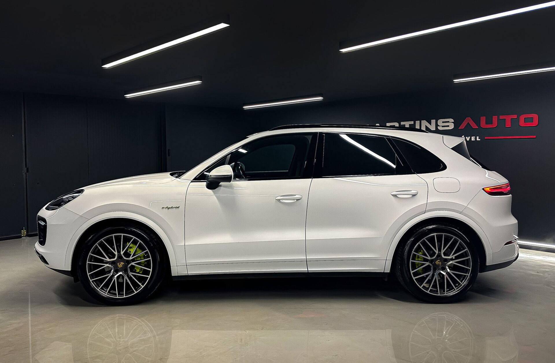 PORSCHE Cayenne E-Hybrid