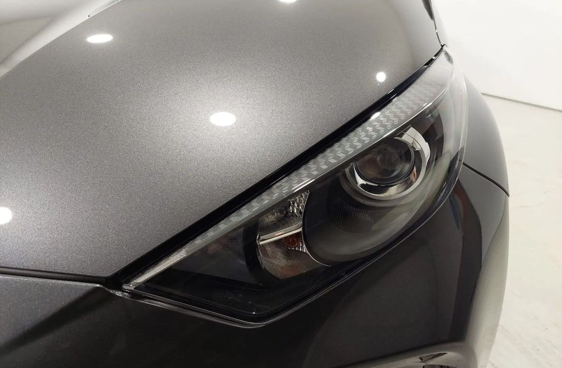 MAZDA 2 Mazda 1.5 L Hybrid VVT-i Agile