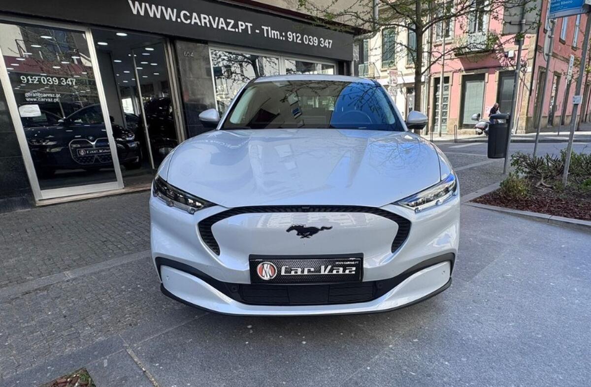 FORD Mustang Mach-E Standard