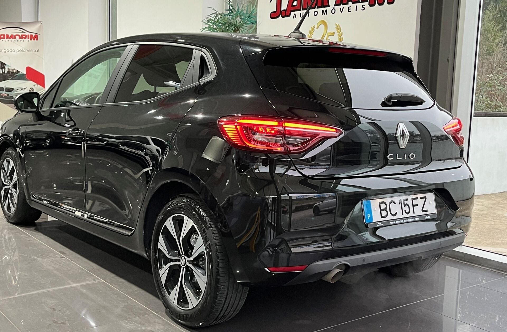 RENAULT Clio 1.0 TCe Evolution Bi-Fuel