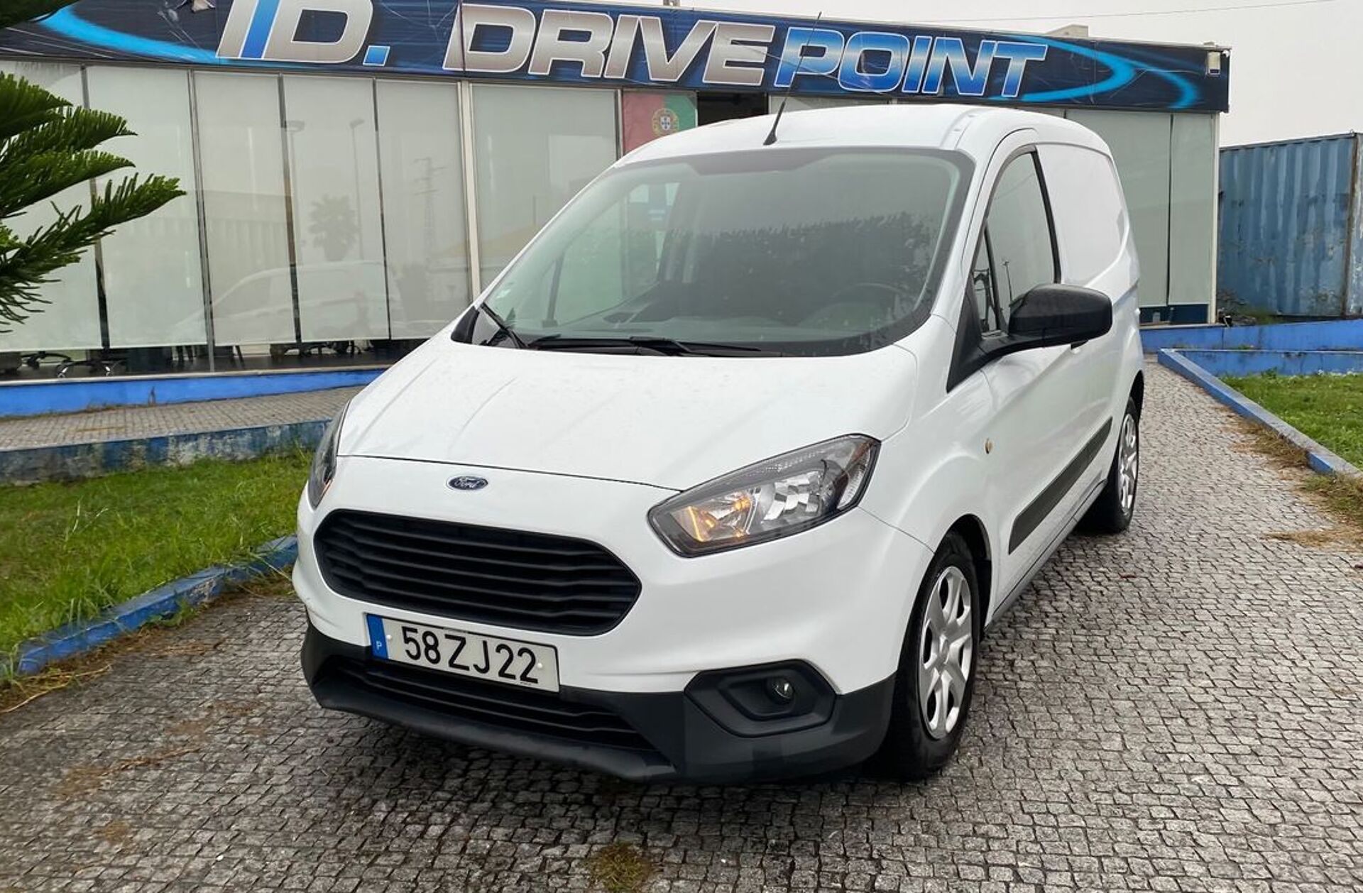 FORD Transit G.Tourneo C.Shuttle 2.0 TDCi Titanium