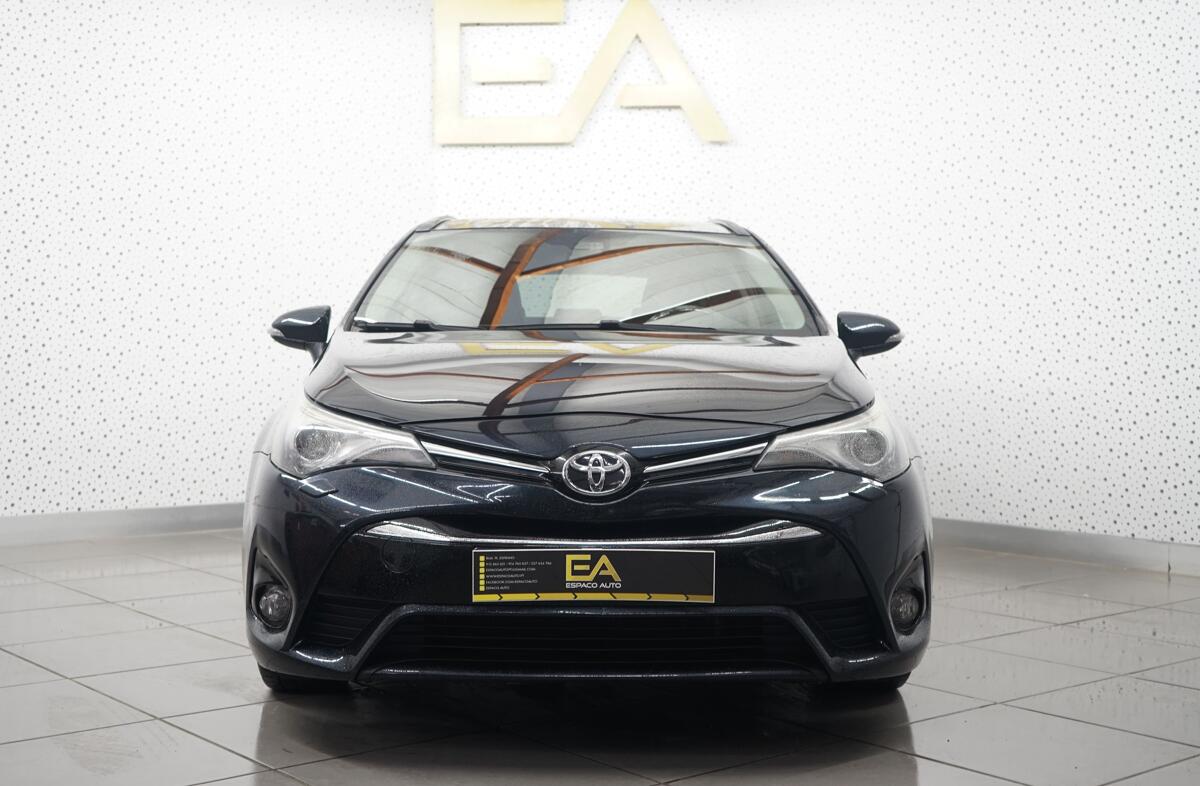 TOYOTA Avensis SD 2.0 D-4D Exclusive