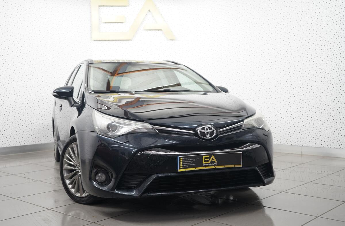 TOYOTA Avensis SD 2.0 D-4D Exclusive