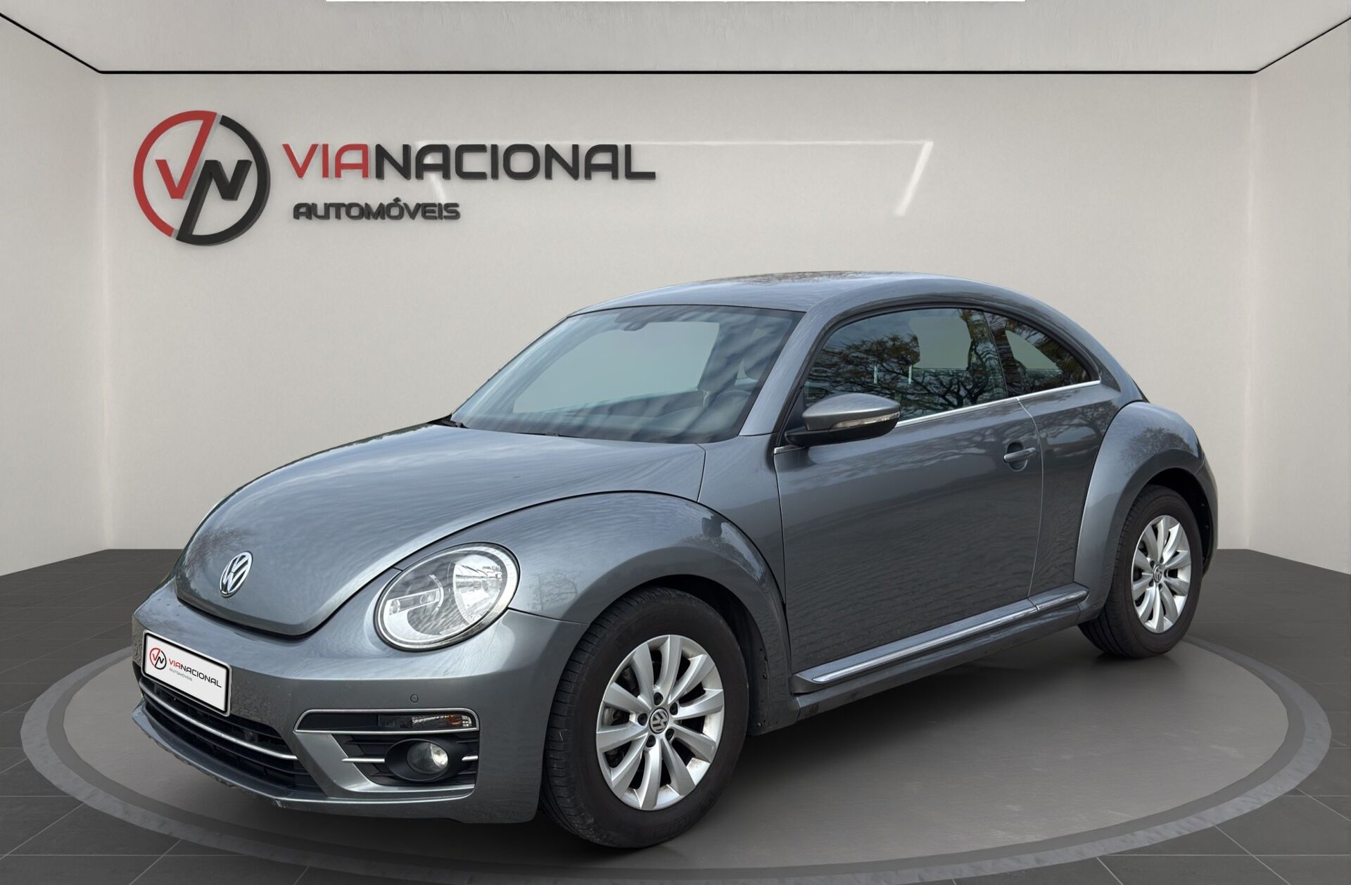 VOLKSWAGEN Beetle 2.0 TDI