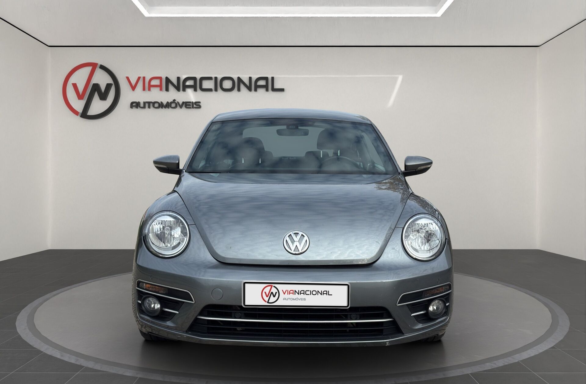 VOLKSWAGEN Beetle 2.0 TDI