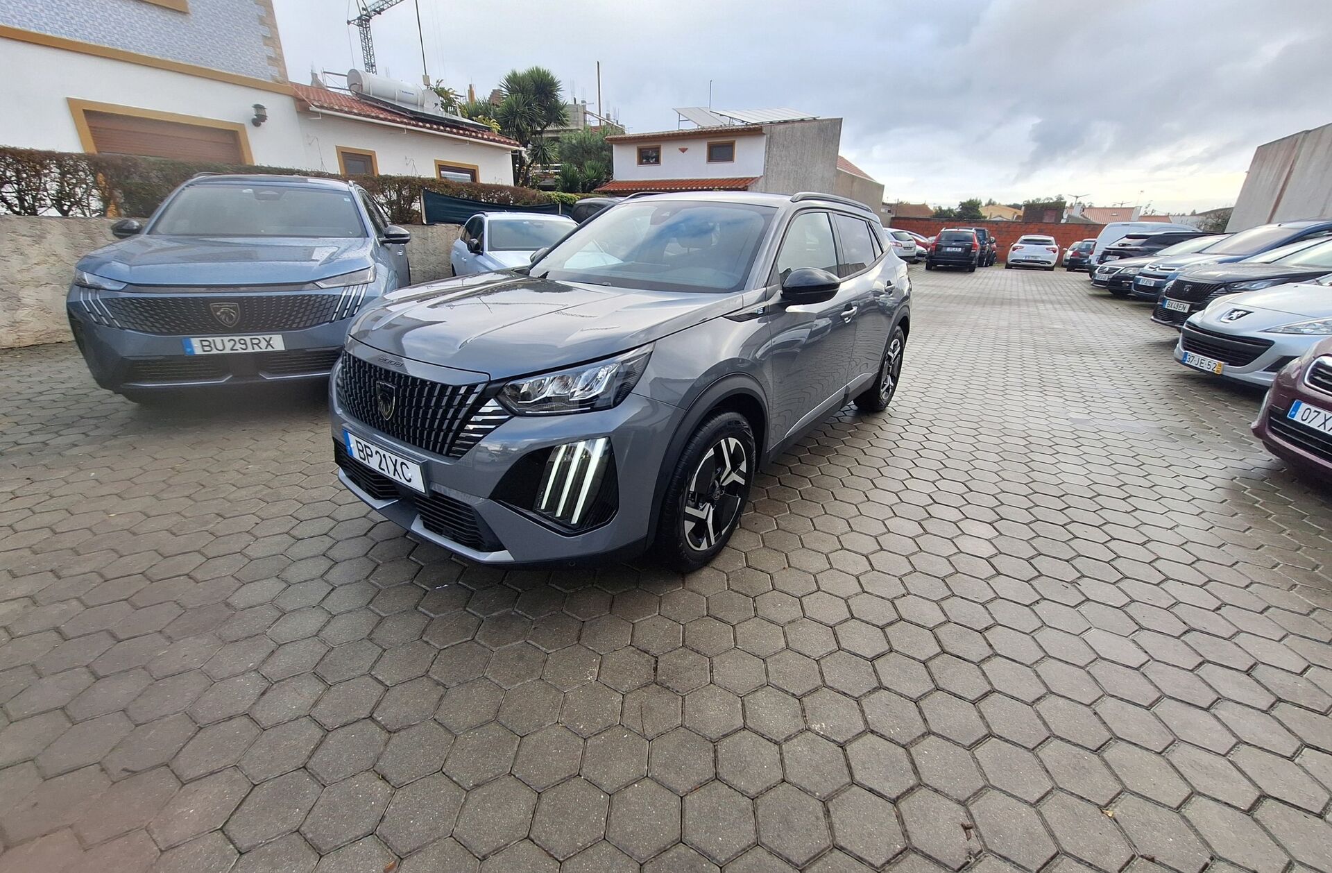 PEUGEOT 2008 e- 54 kWh Allure