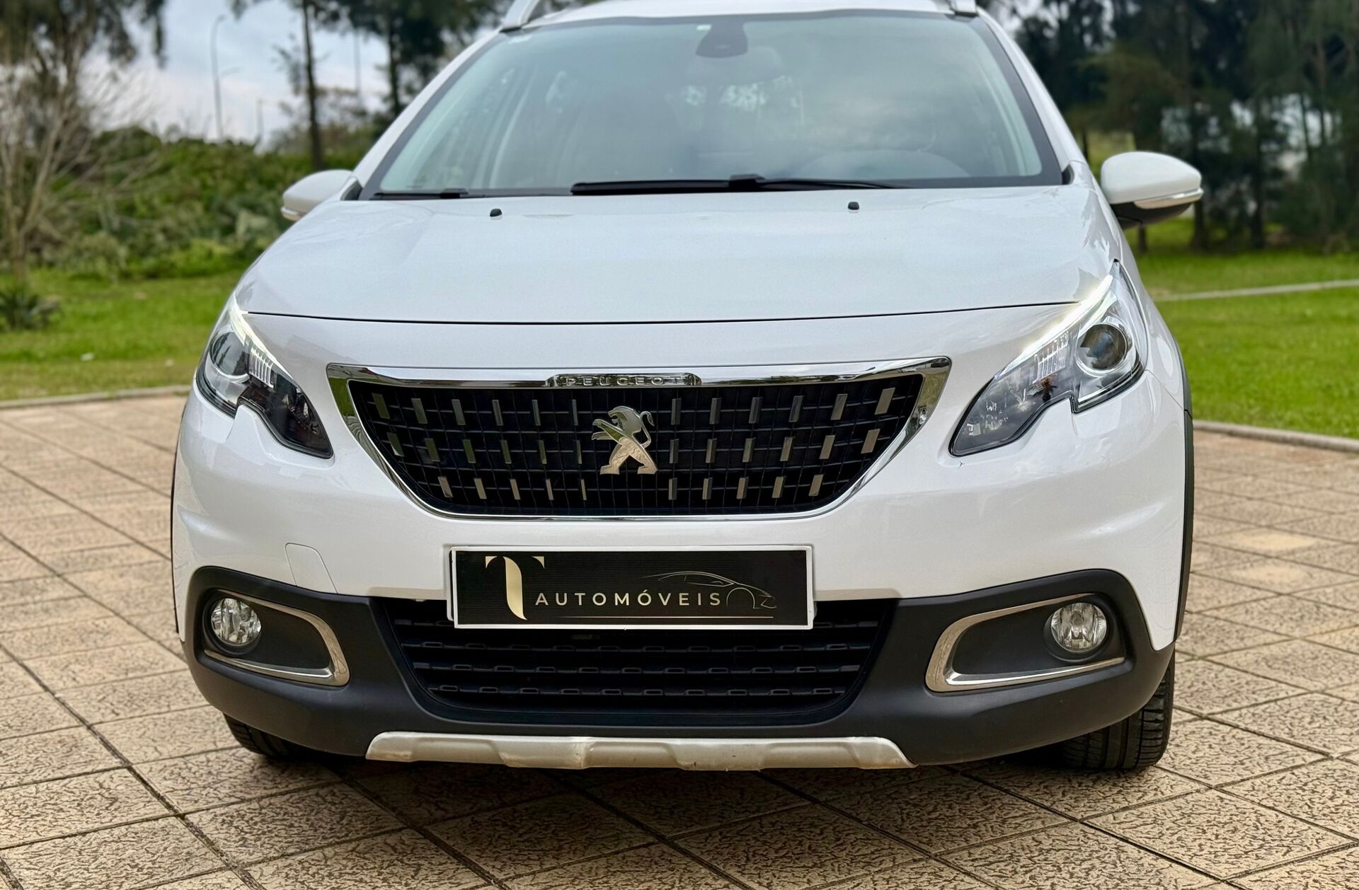 PEUGEOT 2008 1.2 PureTech Allure