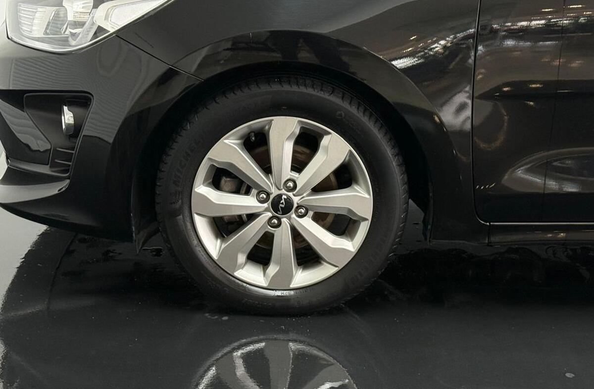 KIA Rio 1.0 T-GDi Drive JLL17