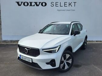 VOLVO XC40 1.5 T2 Plus Dark Auto