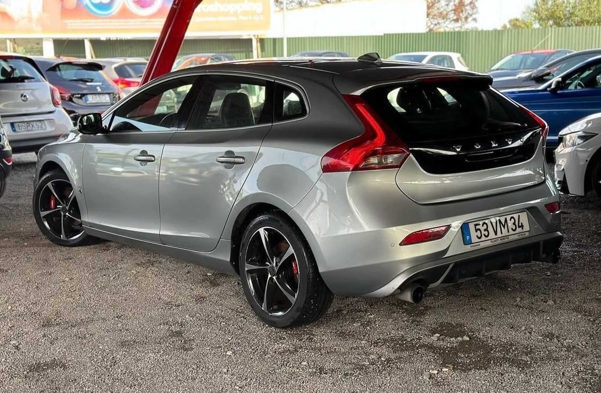 VOLVO V40 1.6 D2 R-Design Summum