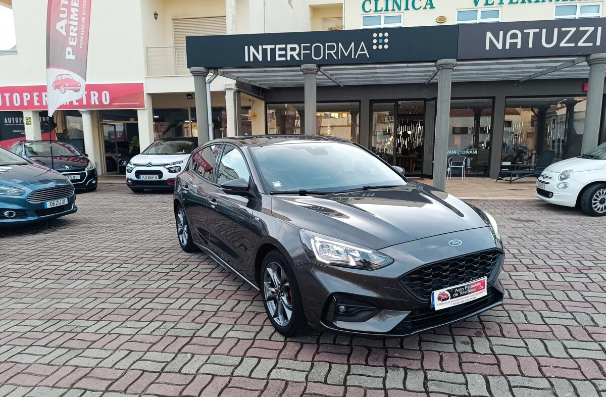 FORD Focus 1.0 EcoBoost MHEV ST-Line