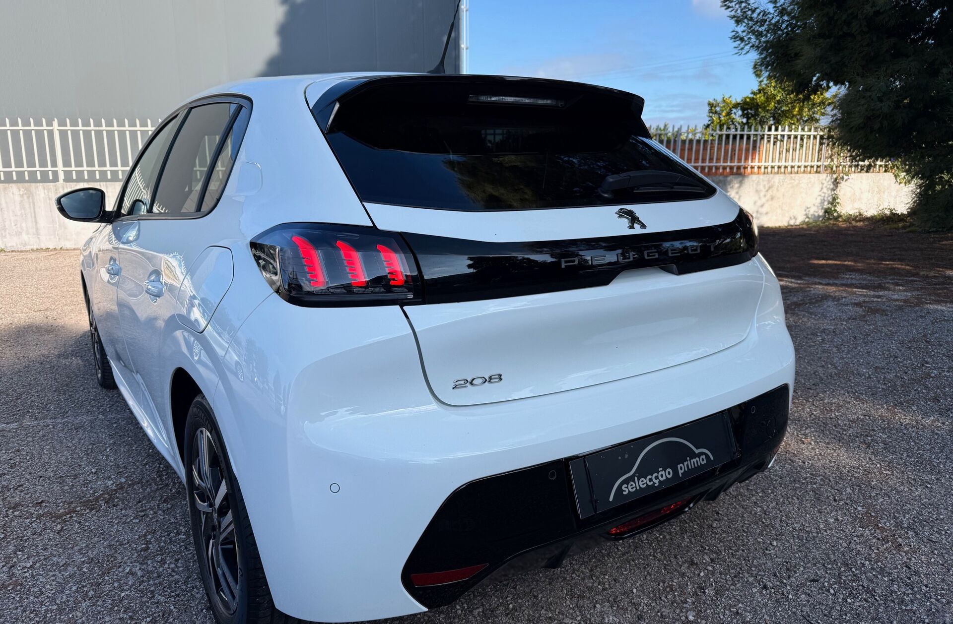 PEUGEOT 208 1.2 PureTech Allure Pack