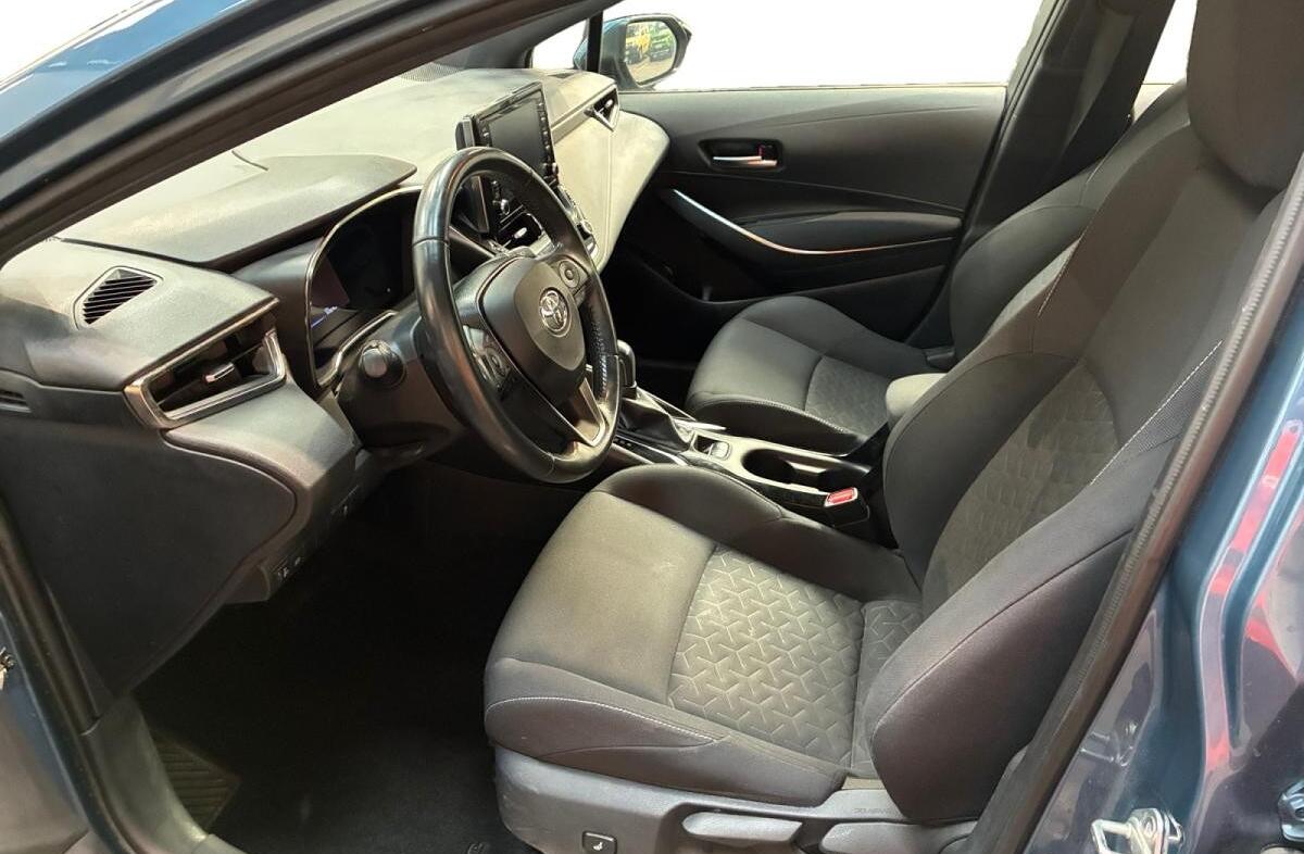 TOYOTA Corolla TS 1.8 Hybrid Trek