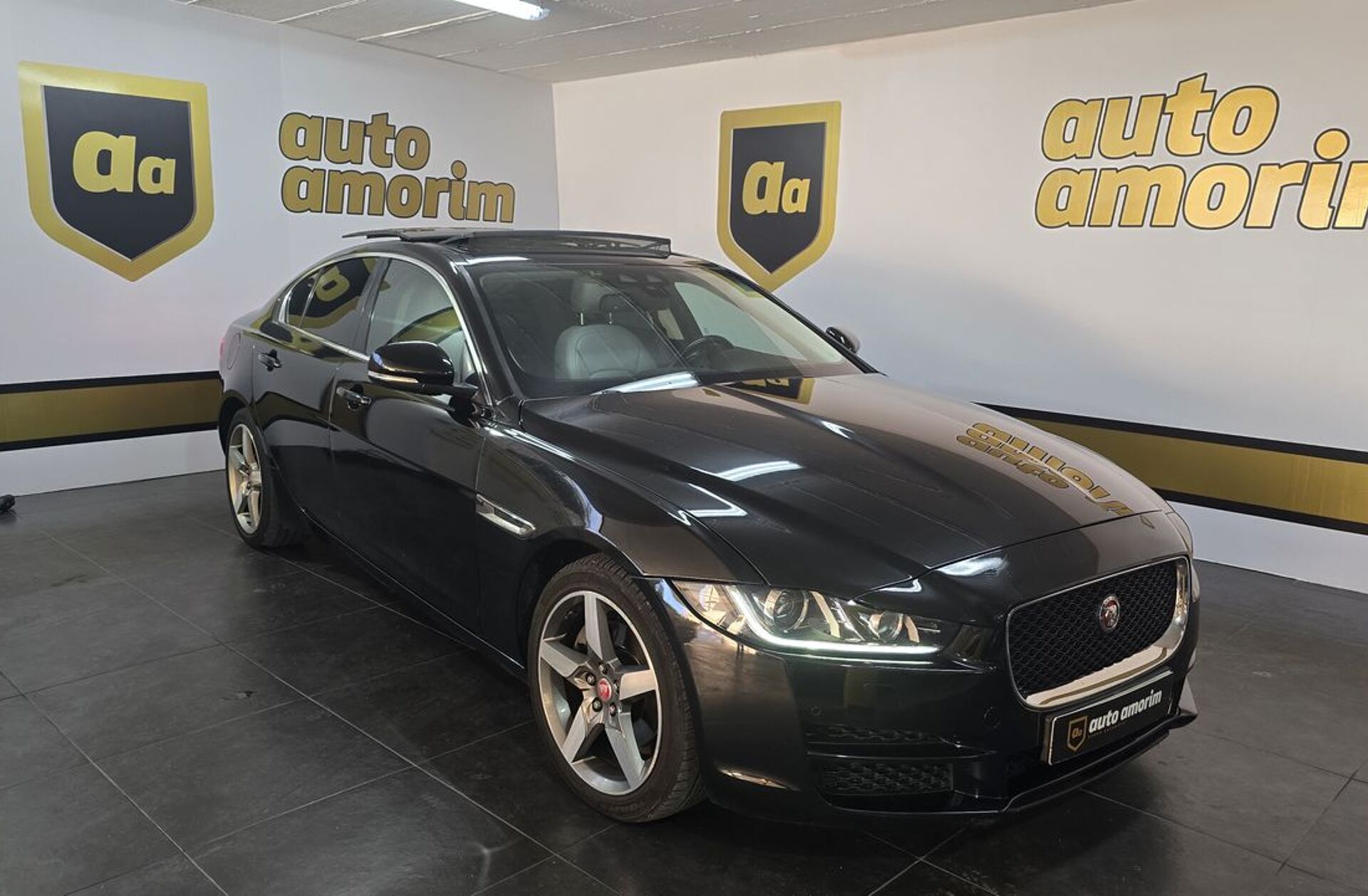 JAGUAR XE 2.0 D Prestige AWD Aut.