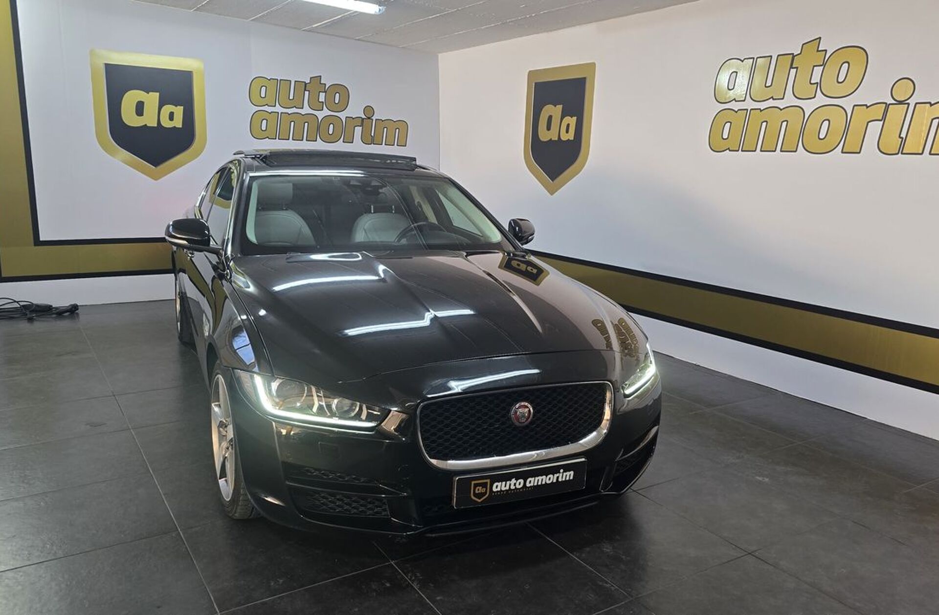 JAGUAR XE 2.0 D Prestige AWD Aut.