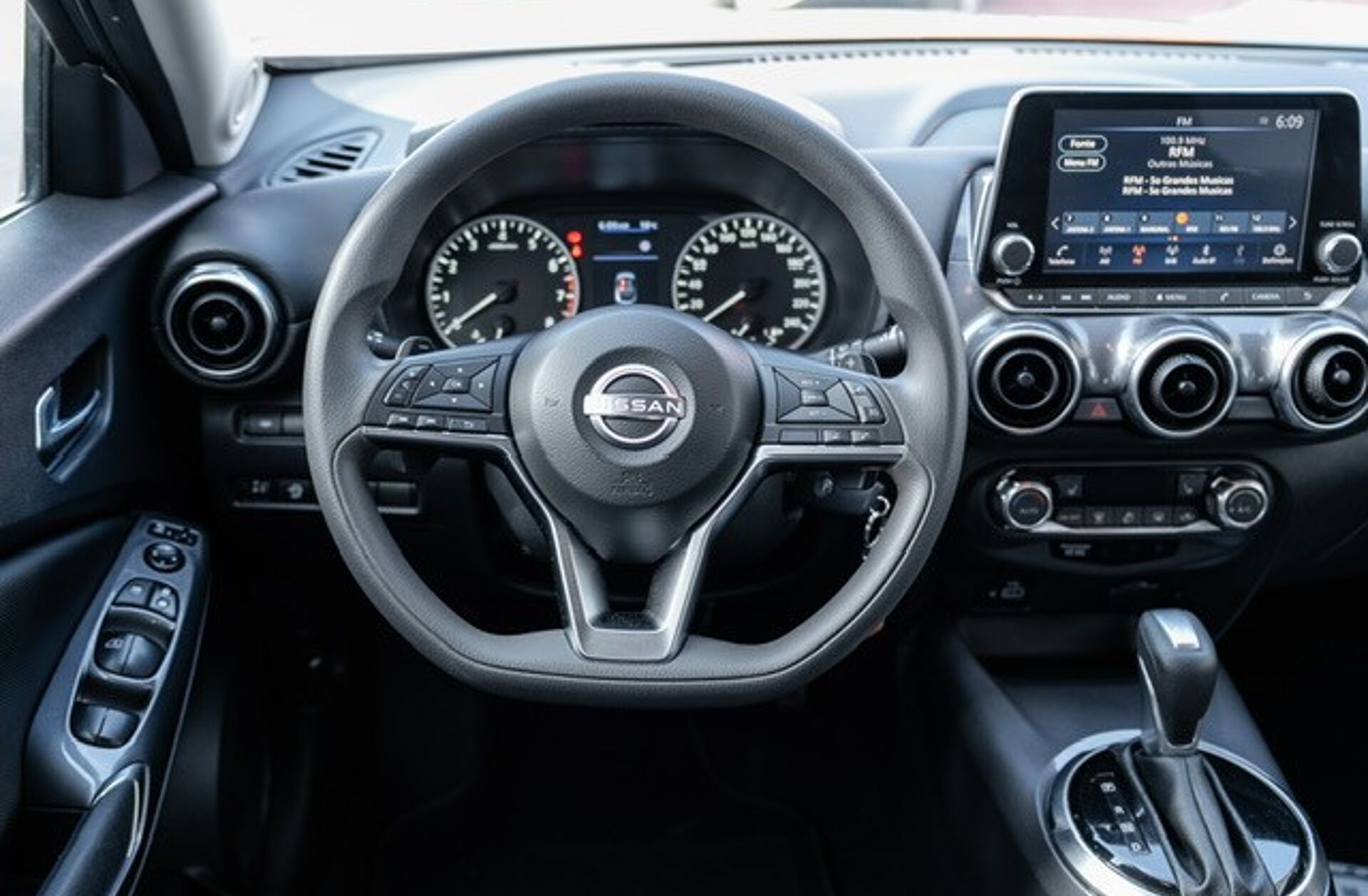 NISSAN Juke 1.0 DIG-T N-Connecta DCT